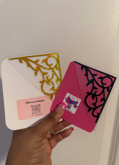 Patterned Page holder